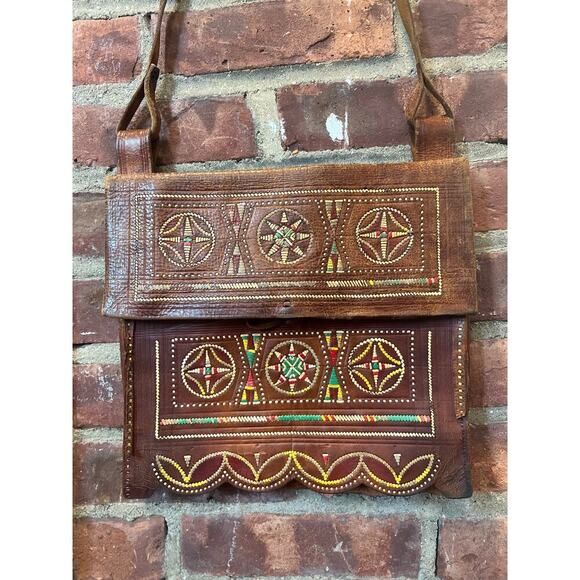 Vintage Moroccan Leather Embroidered Tooled
Crossbody bag - Picture 5 of 11